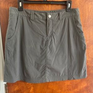 Eddie Bauer Skort. Size 6.  Gray.